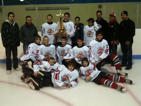 2010-2011 > Peewee REP > News > PEEWEE REP WIN WOAA CHAMPIONSHIP (Zurich Minor Hockey)