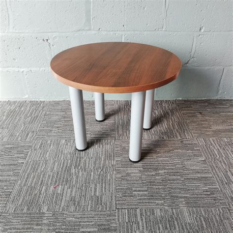 Small Walnut Effect Round Coffee Table – Recycled Office Solutions | Recycled Office Furniture ...