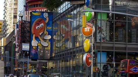 M&M’s Store In Times Square Reportedly Sells For More Than $190 Million » TrueViralNews