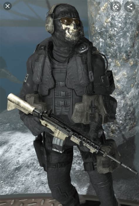 [MW] Does Anyone Know What Pistol Ghost Used During The Original MW2 Game And What, If Any ...