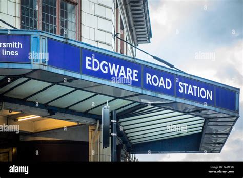 London edgware tube station hi-res stock photography and images - Alamy