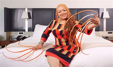 American Nail Artist Ayanna Williams Enters Guinness World Records For Longest Fingernails ...