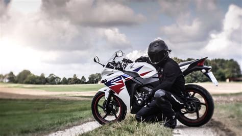 Honda CBR 125 Review - Pros, Cons, Specs & Ratings