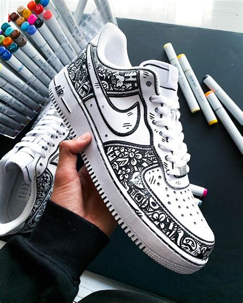 Pin by Willian on Tenis | Custom nike shoes, Sneakers fashion ...