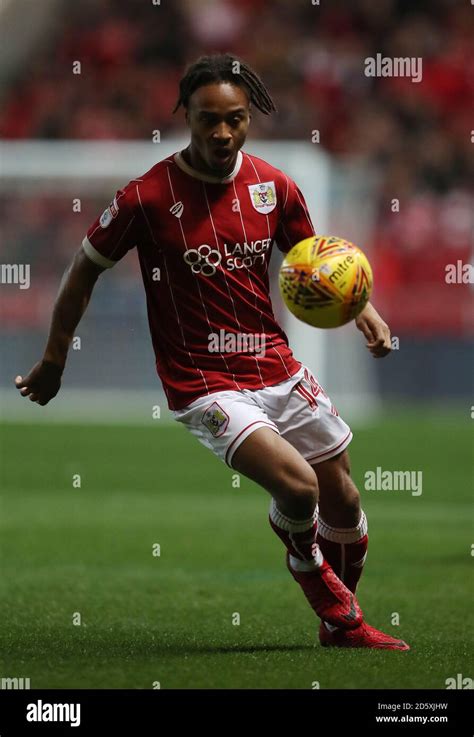 Bristol City's Bobby Reid Stock Photo - Alamy