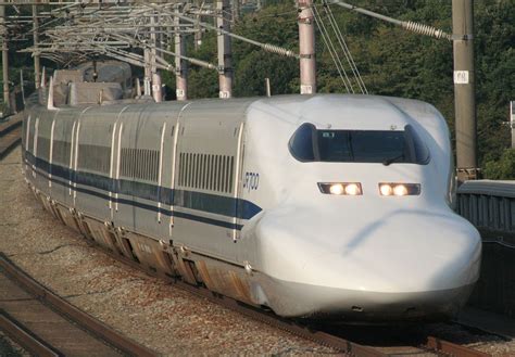 JRW Shinkansen Series 700 B1 - 新幹線 - 维基百科，自由的百科全书 | 鉄道 写真, 新幹線, 鉄道