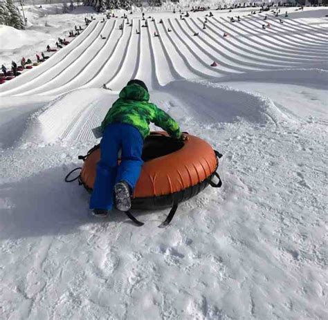 Snow Tubing Snoqualmie - Summit At Snoqualmie - North Bend Escapes