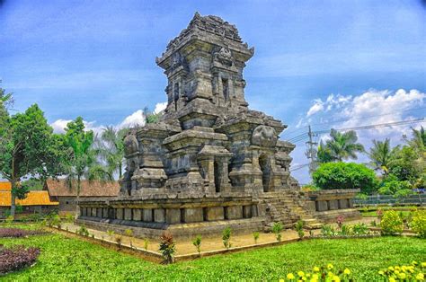 Candi Singhasari di Kec. Singosari sebagai penyimpanan abu jenazah Kertanegara - PORTAL ...