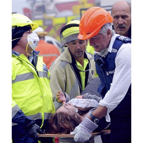 New Zealand earthquake: rescue efforts increase in Christchurch