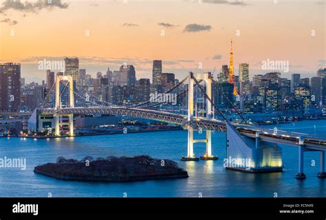 Tokyo Tower Rainbow Bridge Stock Photo - Alamy