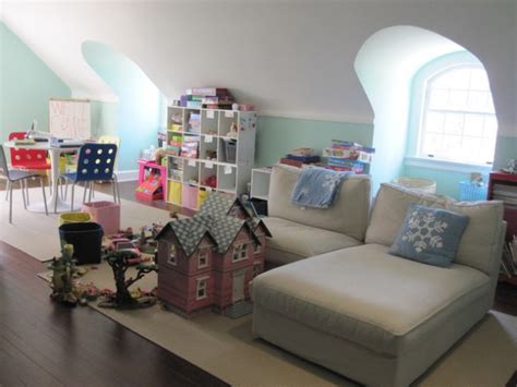 20 Comfortable Attic Playroom Design Ideas