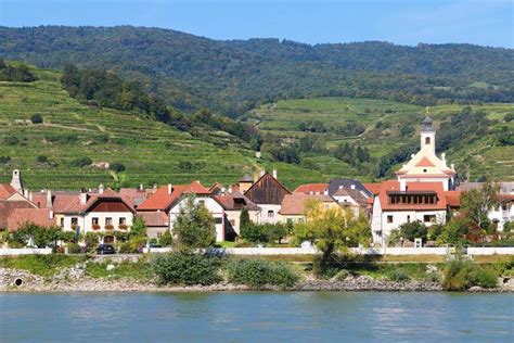 Cruising through the Wachau Valley on a Danube River Cruise | River ...