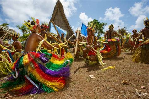 Top 7 Micronesian Culture, Customs and Etiquette - toplist.info