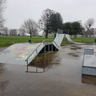 Seven Kings Park Skatepark - Guide to Seven Kings Park Skatepark