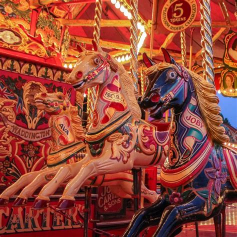 WePresent | Exploring the timeless allure of fairground art