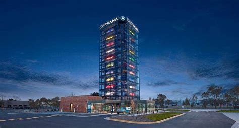 Carvana expands to Schaumburg