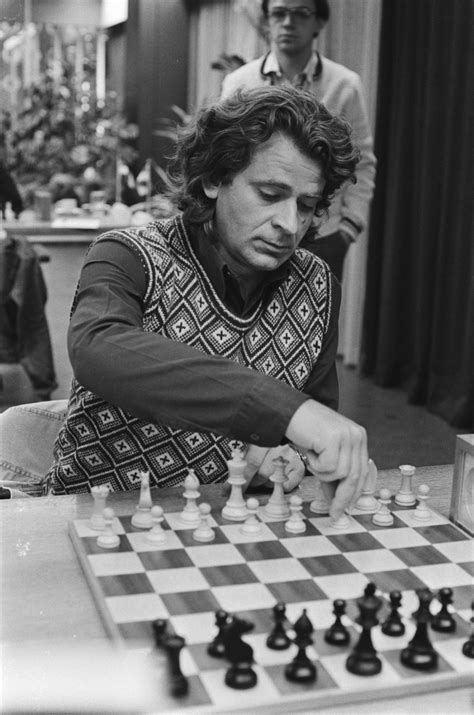 Boris Spassky Biography, Boris Spassky's Famous Quotes - Sualci Quotes 2019