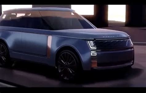 Range Rover Hybrid Models Make Their Debut