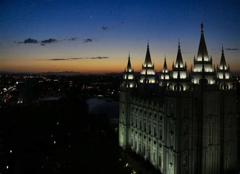 LDS temple at night « Voice of Salvation Ministries