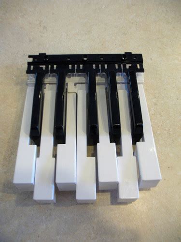 Yamaha YPG-235/535, DGX 230, YPT-300 Replacement Keys