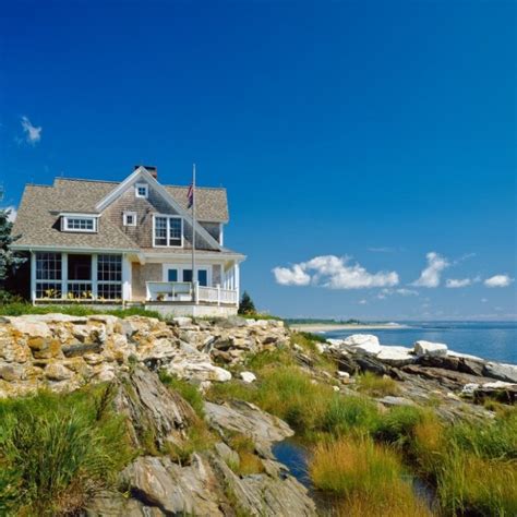 Beach Cottage With A Fabulous 3-Season Screened Porch