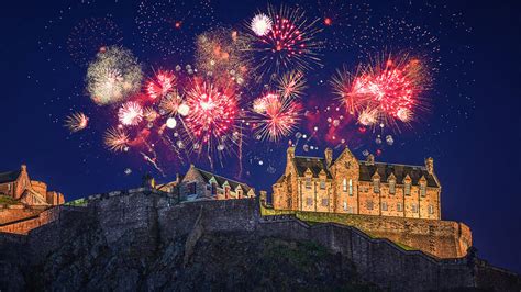 Edinburgh Hogmanay 2023: Guide to Fireworks, Events & Processions