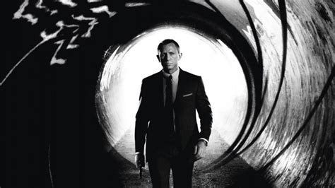 James Bond trailers