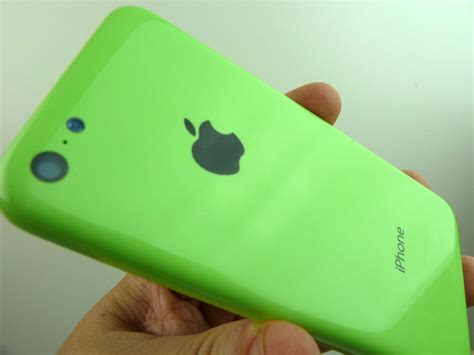 Photos Apple iPhone 5C in green housing