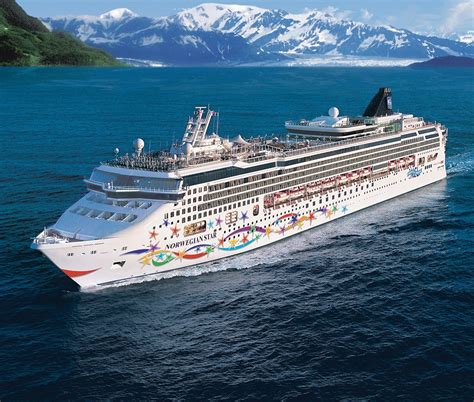 Norwegian Star Cruise Ship - 2024 / 2025 - NCL