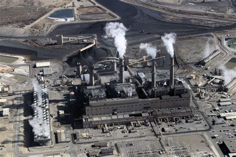 Coal plant closure threatens jobs near Four Corners - Deseret News