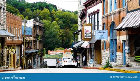 Specialty Shops Line the Winding Streets of Downtown Eureka Springs, Arkansas Editorial Stock ...