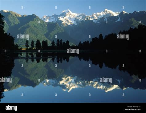 Lake Matheson Reflection, New Zealand Stock Photo - Alamy