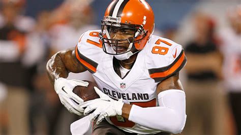 6 Browns players change their uniform numbers