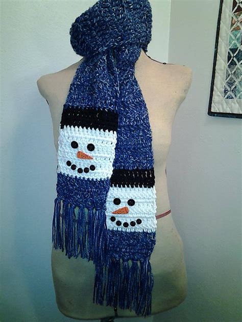 Ravelry: Snowman Scarf pattern by Laura Brozo