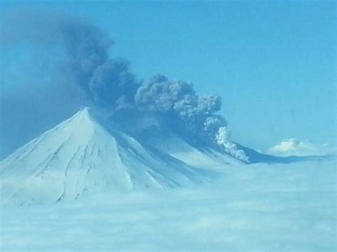 Scientists monitoring Pavlof Volcano's activity | Alaska News | newsminer.com