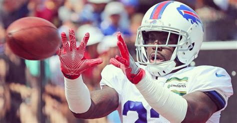 Bills CB Vontae Davis Quit on His Team and Retired at Halftime | Fanbuzz