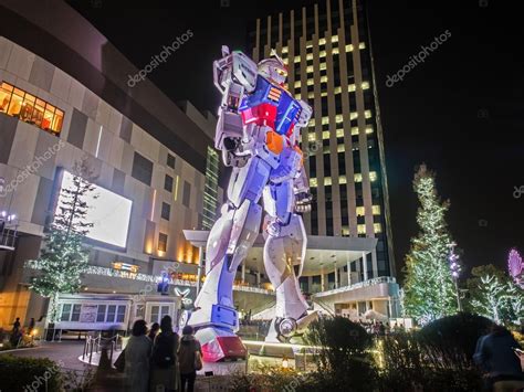 ODAIBA, TOKYO, JAPAN - MARCH 30, 18-meter Mobile Suit Gundam RX7 – Stock Editorial Photo ...