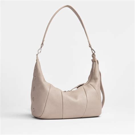 Women's Functional and Stylish Leather Tote Bags – HAMMITT