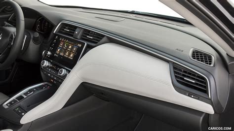 2019 Honda Insight - Interior, Detail | Caricos