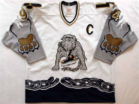 190 best images about Cool hockey jerseys on Pinterest | Nhl jerseys ...