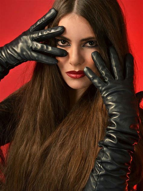 Opera Gloves, Black Leather Gloves, Beautiful Outfits, Fashion Beauty, Women, Ladies Gloves ...