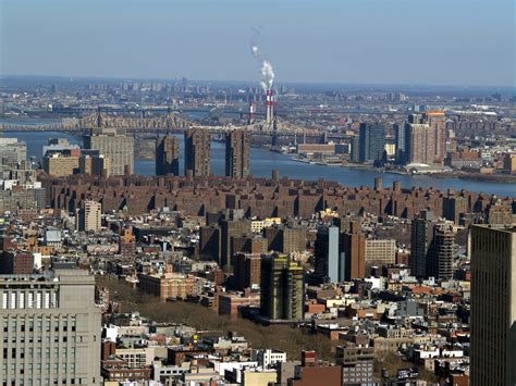 File:Stuyvesant Town in New York City.jpg - Wikimedia Commons