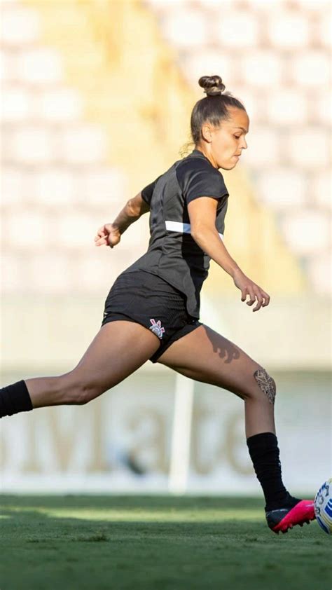 Pin de Ravenaˢᶜᶜᵖ em Corinthians Feminino | Corinthians feminino, Feminino, Futebol feminino