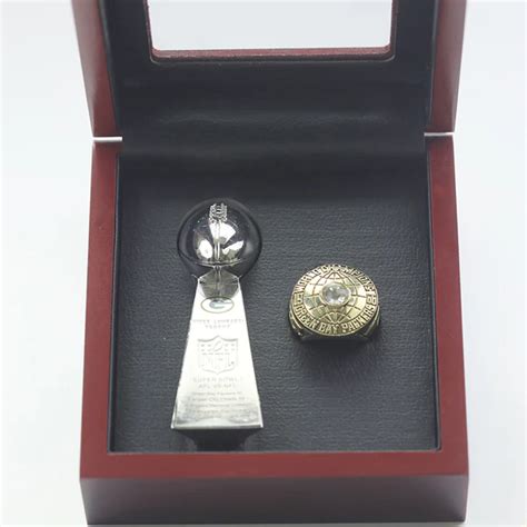 Green Bay Packers 1967 championship ring & trophy - MVP Ring