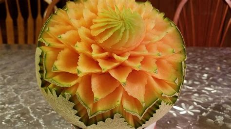 How to Choose a Ripe Cantaloupe - Jan's Recipes