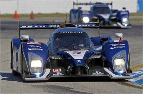 New Cars Models: Peugeot 908 Le Mans sports prototype racing car