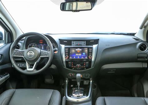 Nissan-Frontier-2024-Interior