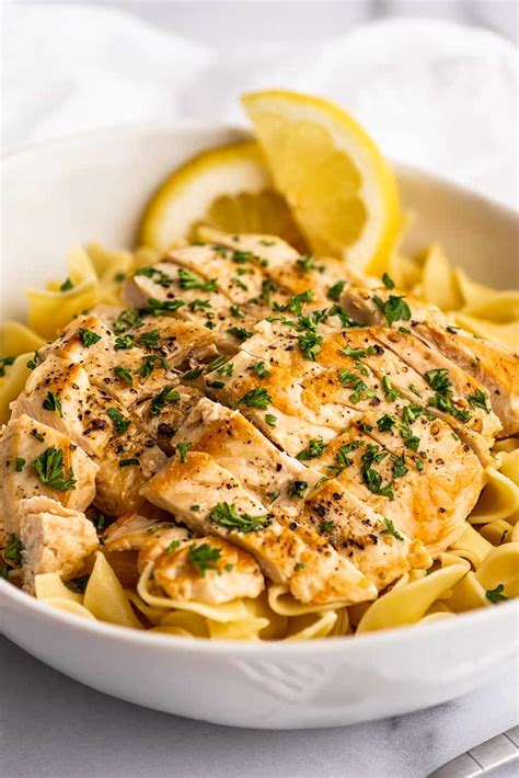 Chicken in White Wine Lemon Butter Sauce - Baking Mischief