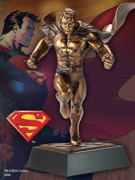 Superman Bronze Statue Man of Steel Superman Returns DC Comics Noble Collection