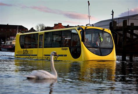 El aquabus, un autobús acuático - Información y lugares en los que encontrarlo